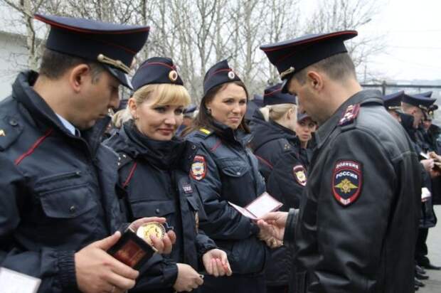 Девушки в силовых структурах нашей страны