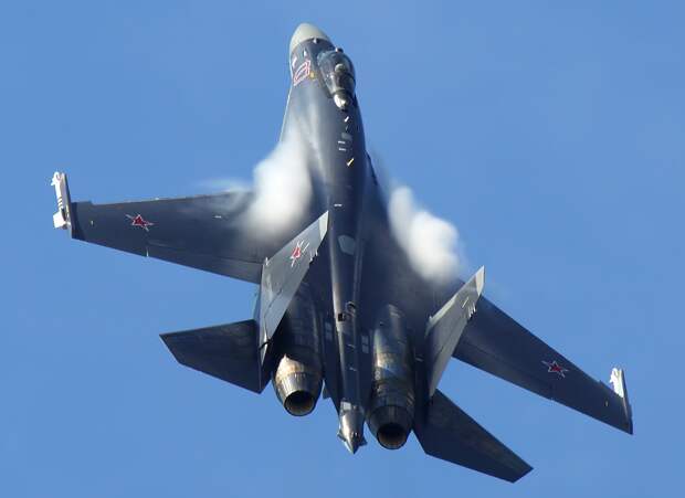У Су-35 несколько десятков выигранных воздушных боёв. Это единственный боевой самолёт 21 века на котором летают настоящие асы. Фото МО РФ