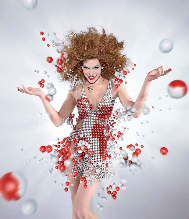 Милла Йовович в календаре Campari 2012