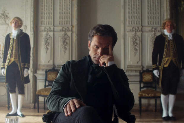 Режиссер Андреасян выиграл рубль в суде против продюсера Картозии