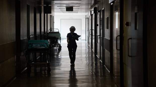 Попова: Наибольший рост заболеваемости COVID-19 наблюдается среди школьников и пенсионеров