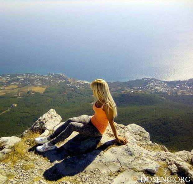 Девушки делятся фотографиями с отдыха в Крыму