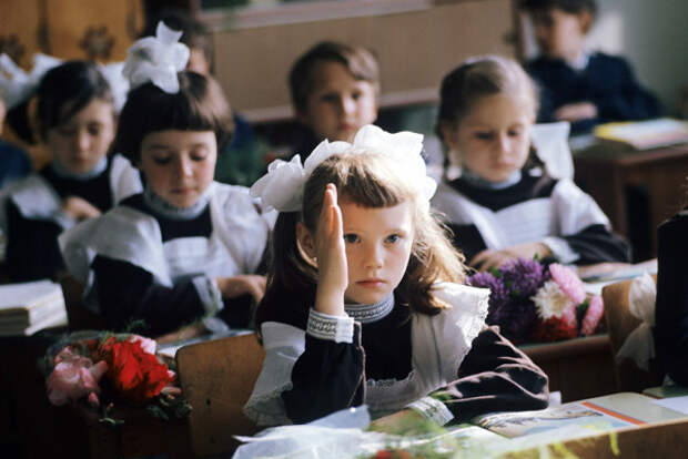 В России вводятся пособия на детей от 3 до 7 лет и бесплатные горячие обеды для младшеклассников