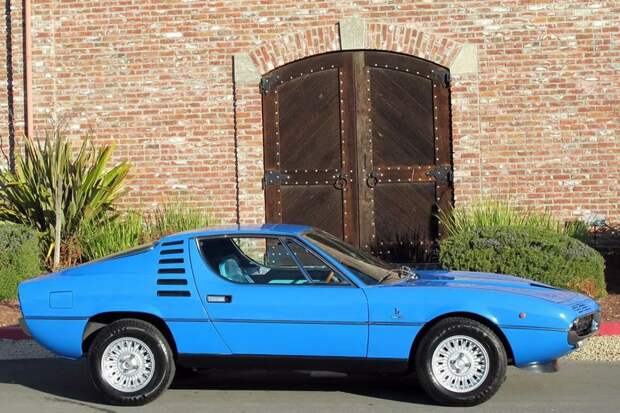 Редкое купе Alfa Romeo Montreal выставили на продажу (74 фото)