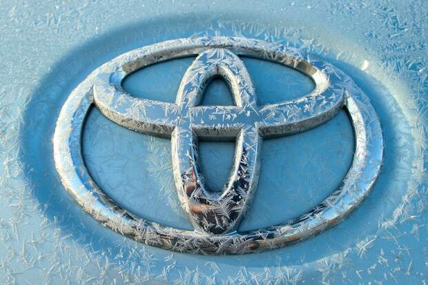 Toyota Motor остановила конвейеры в Японии из-за нехватки компонентов