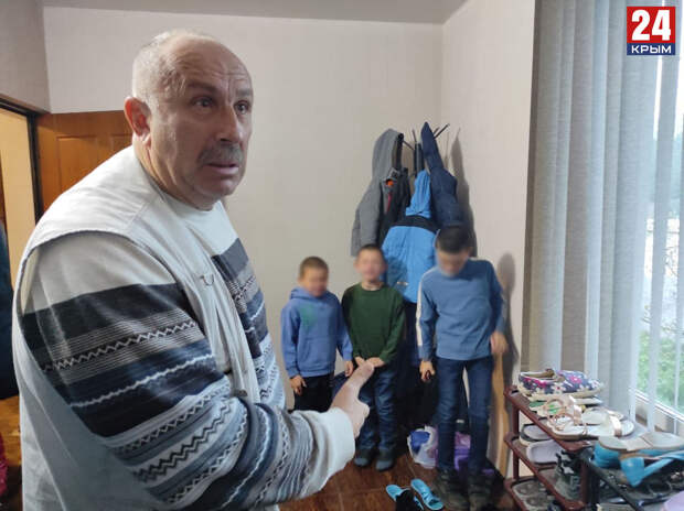 Скандал с приёмными родителями в Симферопольском районе: полиция подтвердила побои, пятерых детей изъяли