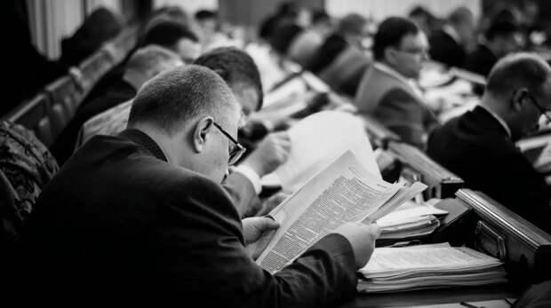 Пиар-ход ЛДПР вызывает всё больше вопрос: Забыли о реальной работе депутата?