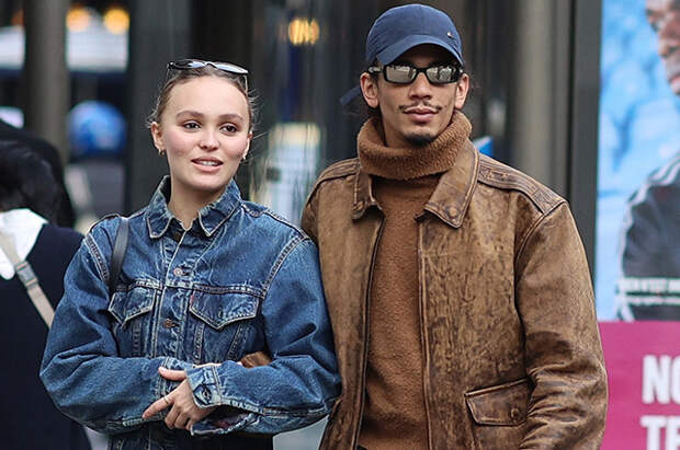 Лили-Роуз Депп была замечена на прогулке в Париже с новым бойфрендом Ясином Стейном