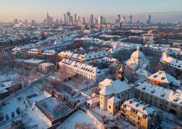 Послу РФ в польше вручили ноту о высылке 45 российских дипломатов