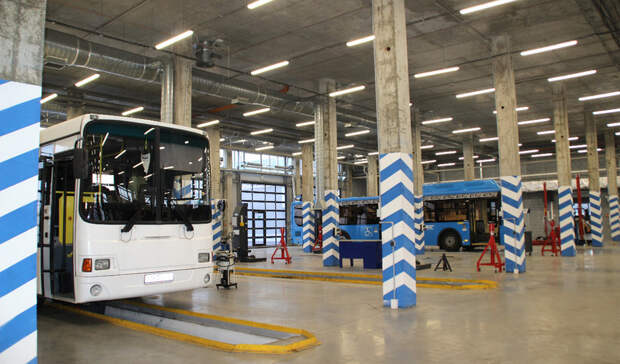 Гладков оценил новые пассажирские автобусы в Белгороде