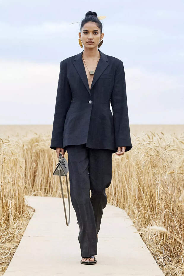 Jacquemus RTW S/S 21 collection Jacquemus RTW S/S 21