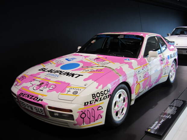 Porsche 944 Turbo Cup «Pinky».