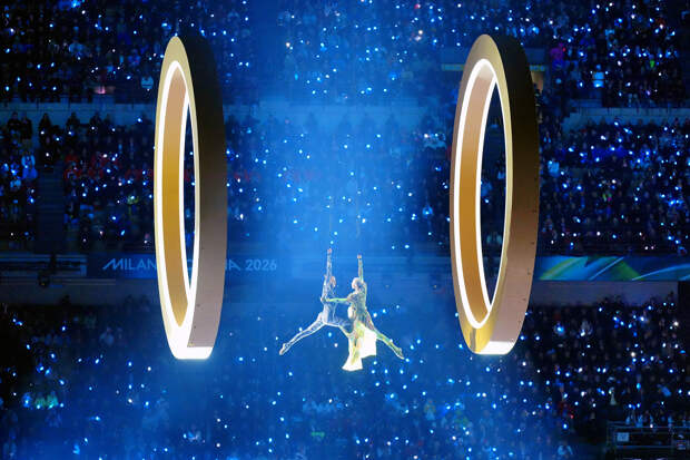 Танцующие кофеварки, декольте Марайи Кэри и путешествие во времени. Самые яркие кадры церемонии открытия зимней Олимпиады-2026