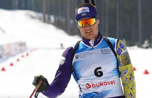 Украинский лыжник, безнадежно отставший от русского в гонке, закатил истерику