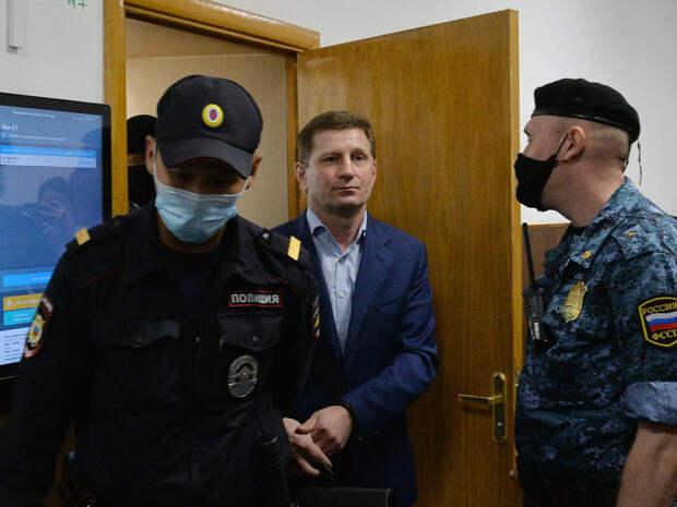 Бывший губернатор Хабаровского края Сергей Фургал в Басманном суде