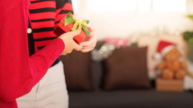 Как купить подарки 31 декабря, если забыли сделать это заранее — быстро, экономно и оригинально