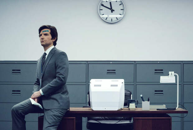 Сериал «Разделение», 3-й сезон: как продолжится история сотрудников, запертых в зловещей корпорации