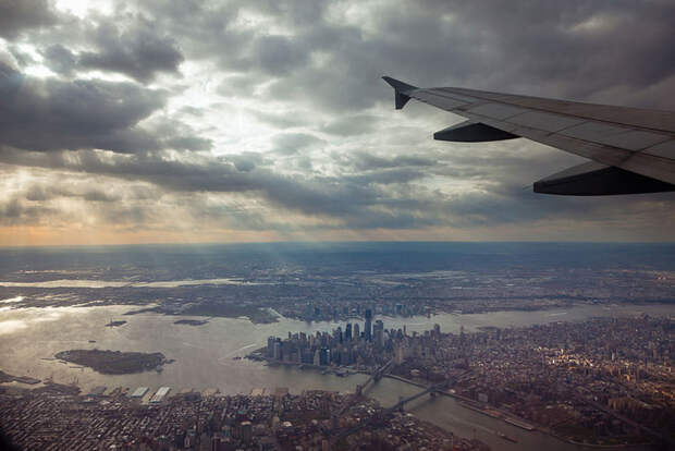 Мир из иллюминатора Through an Airplane Window 49 Мир из иллюминатора