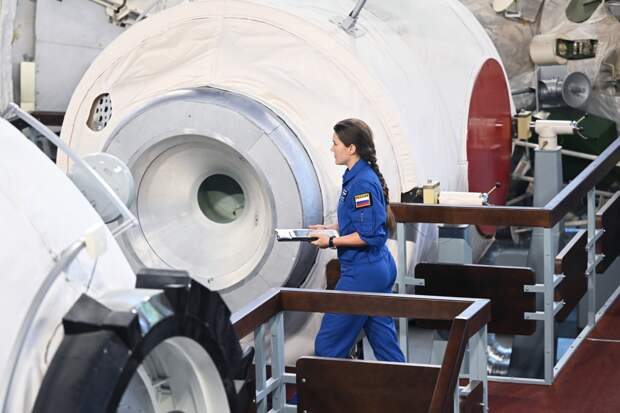 Всех российских космонавтов подготовят к полету на РОС