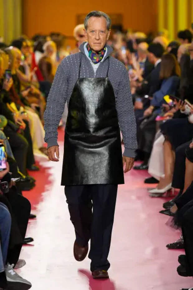 Ричард Грант на показе Miu Miu весна-лето — 2026