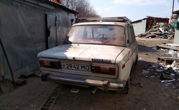 Автомобили, которые нашли во время сноса московских гаражей barn find, авто, автомир, автомобили, гараж, находка, олдтаймер, ретро авто