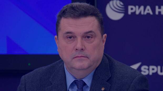 Союз журналистов России оценит законопроект, запрещающий СМИ публиковать обвинительную информацию