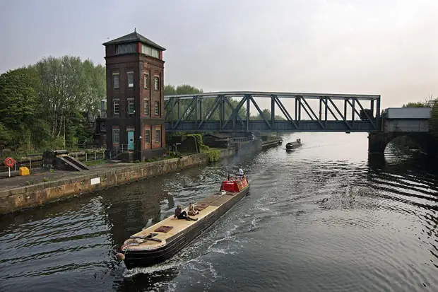 Самые впечатляющие водяные мосты акведук, канал, моста, водяной, метров, около, Понткисиллте, водных, системы, строительство, Акведук, каналов, судам, канала, является, поворотный, Манчестер, Бартоне, через, Великобритания