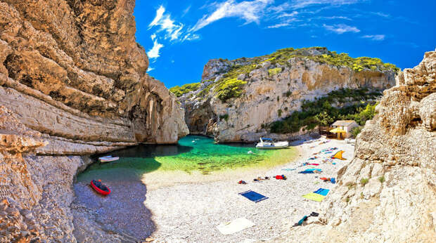Пляж Стинива, остров Вис, Самые красивые места Хорватии