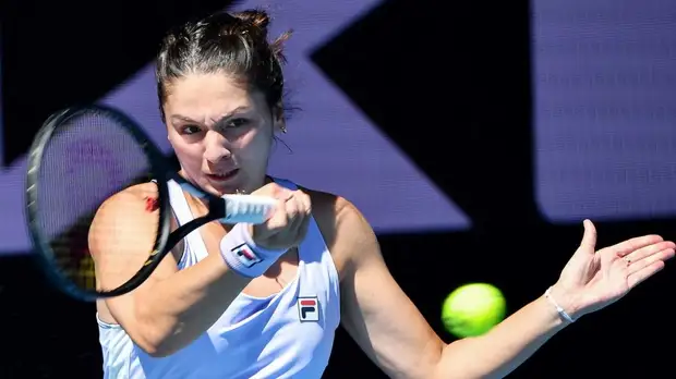 Гаспарян одержала волевую победу над Младенович на старте турнира WTA в Санкт-Петербурге