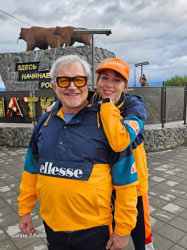 Джиган и Оксана Самойлова, Гуф и Разият Салахова, Ирина Пинчук и Арай Чобанян: самые громкие разводы и расставания 2025 года