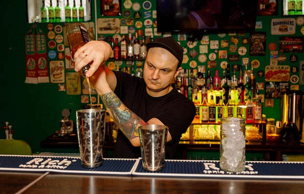 Нарколог Перминова рассказала, как отличить похмелье от настоящего отравления алкоголем