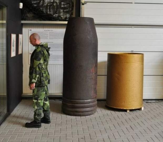 Снаряд немецкой артиллерийской системы «Густав». | Фото: thevintagenews.com.