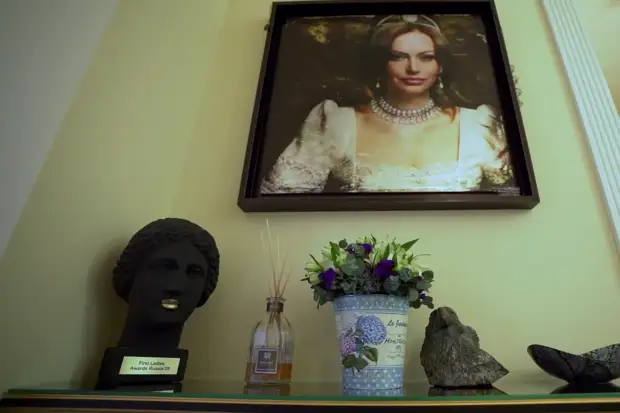 Современная классика: как выглядит квартира Ирины Безруковой (много фото)