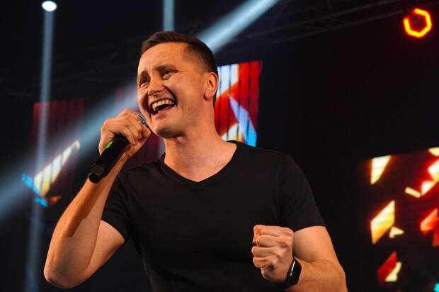 «Исән-сау үстерергә язсын» - Фазлыйәхмәтовлар шатлыклы вакыйга белән уртаклаша