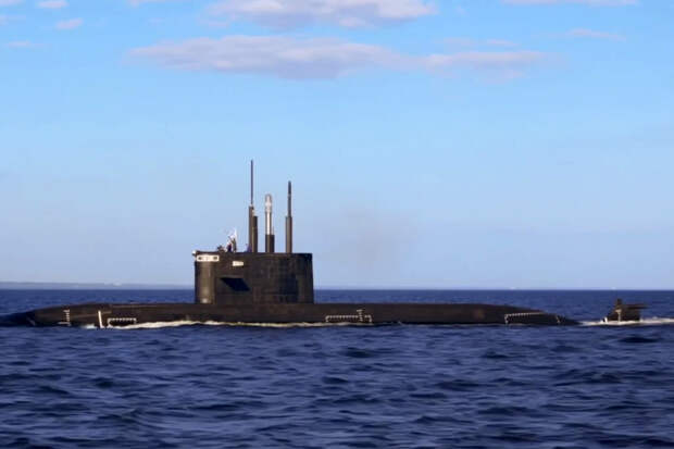 WSJ: Россия отправила подводную лодку для защиты танкера Marinera