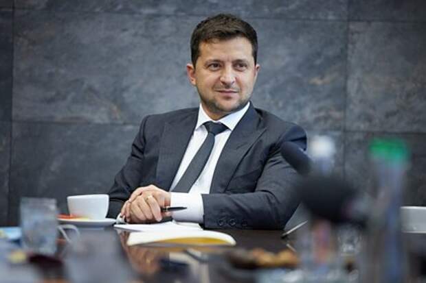 Зеленский изменил порядок помилования коррупционеров на Украине