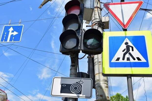 В Симферополе вышел из строя светофор на важном участке