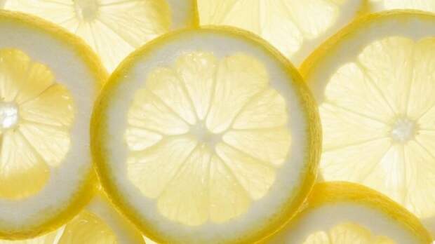 В микроволновке можно "доспеть" неудачный лимон. Фото: из открытых Интернет-источников