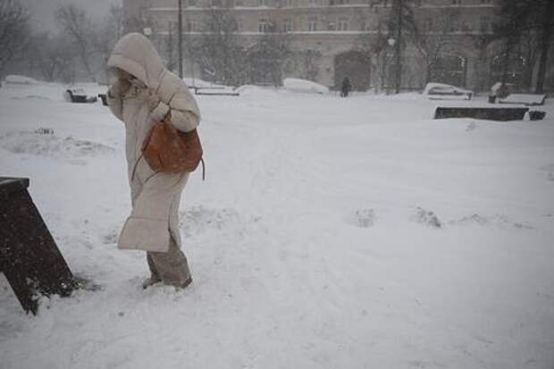 Из дома лучше не выходить: порывы ветра достигнут 32 м/с на юге Краснодарского края