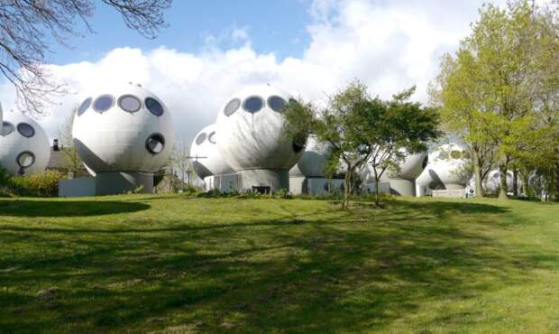 Проект жилого комплекса художника и скульптора Дриса Крейкампа. Проект жилого комплекса художника и скульптора Дриса Крейкампа.