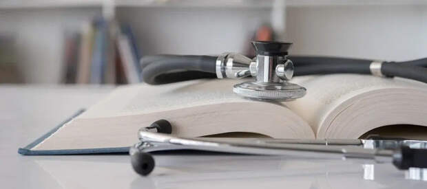 Раненный в дагестанской больнице врач пытался спасти пострадавшего коллегу