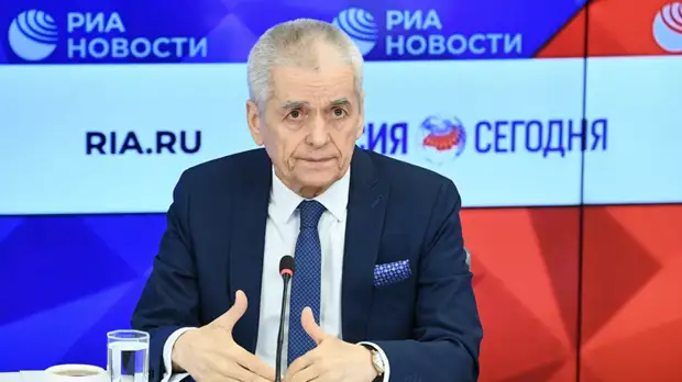 Онищенко оценил ситуацию с заболеваемостью коронавирусом среди детей