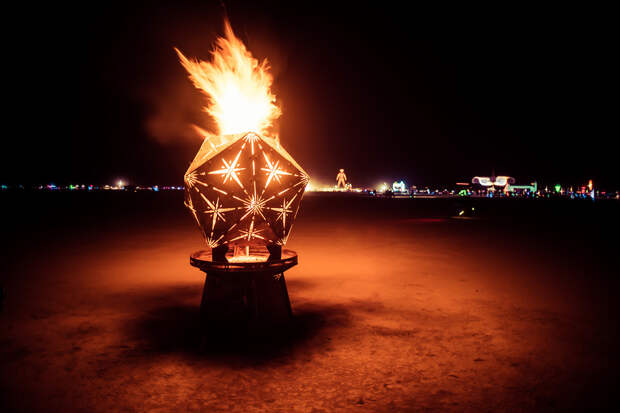 США. Невада. Пустыня Блэк-Рок. Во время фестиваля Burning Man 2014. (John Chandler)