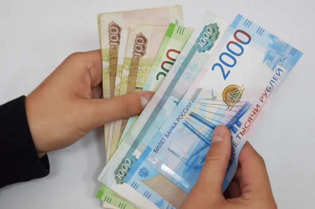 Гонка зарплат в Сибири завершилась – эксперт