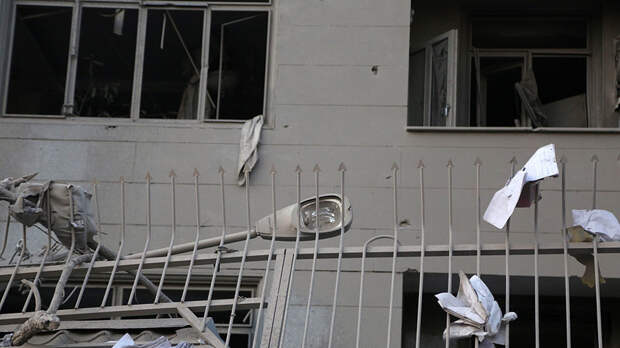 США продолжают бомбить детей: около школы для мальчиков в Иране прогремел взрыв