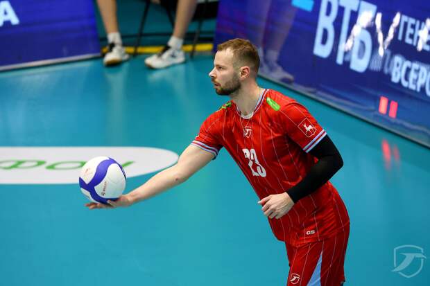 Поражение от московского «Динамо» потерпели волейболисты «Горького»