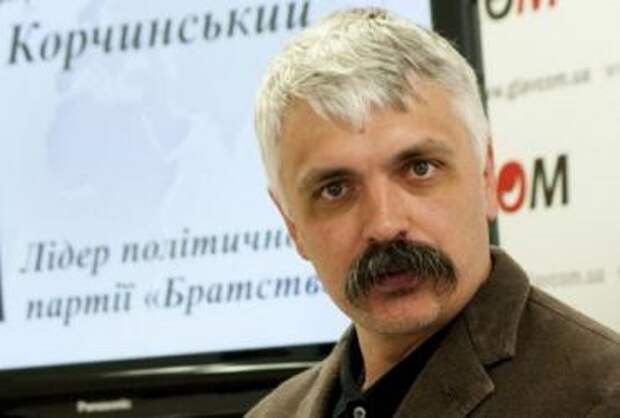 Корчинский призывает сжигать двери тем, кто ездит в Крым