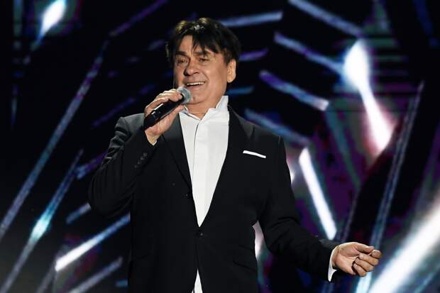 Серов не приехал на день рождения дочери из-за важной встречи