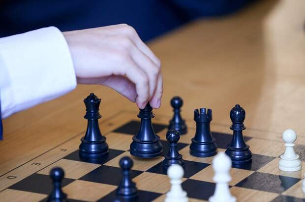 Врачи из больницы №52 завоевали «серебро» на городском фестивале по шахматам