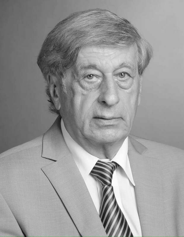 На 92-м году жизни скончался известный нижнекамский строитель Рафаил Глянц
